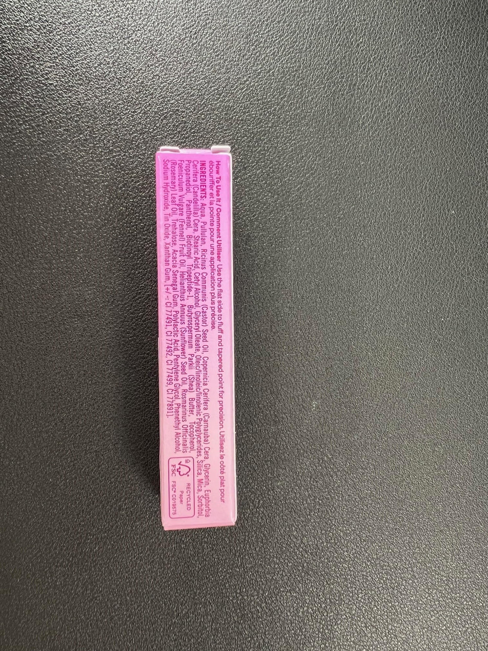 Ingredientes limpios y veganos en Kosas Air Brow Gel para cejas responsables.