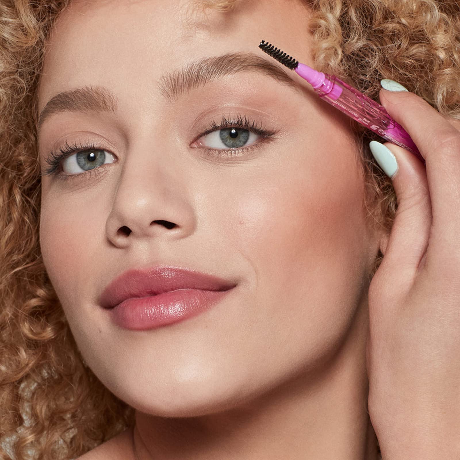 Kosas Brow Pop close-up highlighting castor oil benefits for brows
