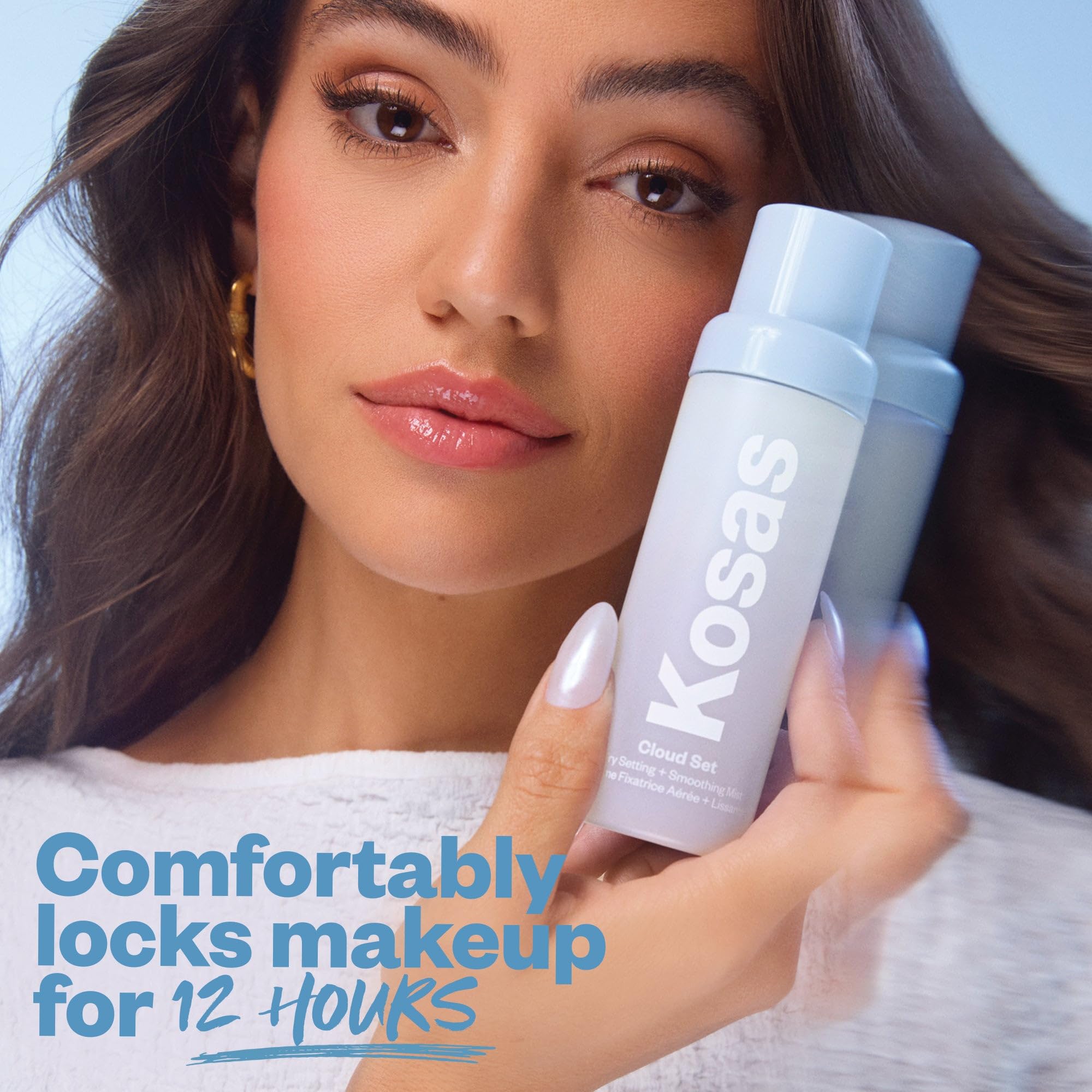 Kosas Cloud Set mist hydration drop on skin demonstrating hydration boost