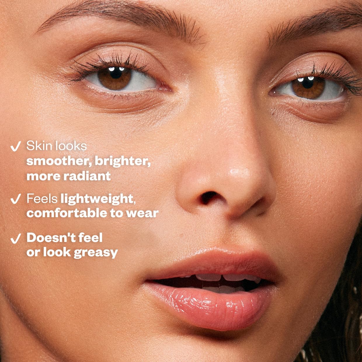 Kosas DreamBeam fragrance-free formula suits sensitive skin and fragrance-averse routines.