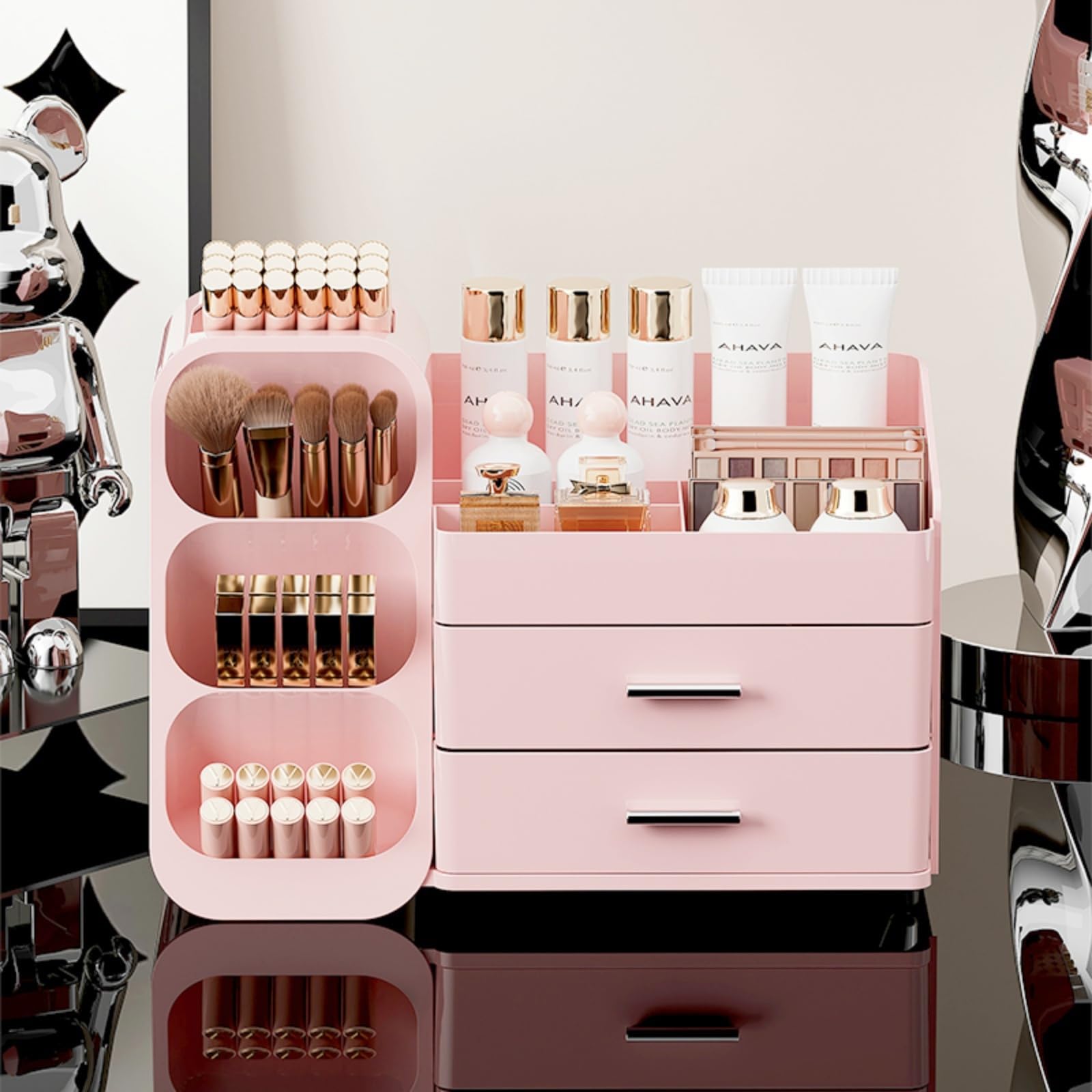 KQJS makeup organizer also doubles as desk storage for pens and clips.