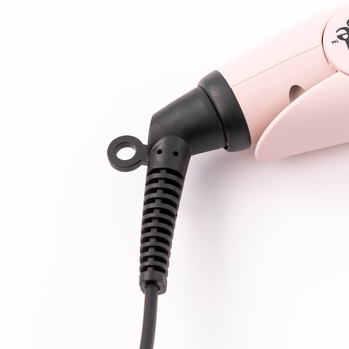 l'ange hair le ceramique heat plate close-up highlights fast heating for busy mornings.