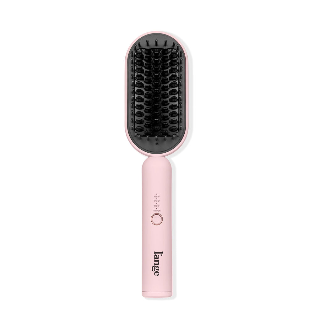L'ANGE HAIR Mane Pass with dense ceramic bristles grips large sections for faster, smoother styling.