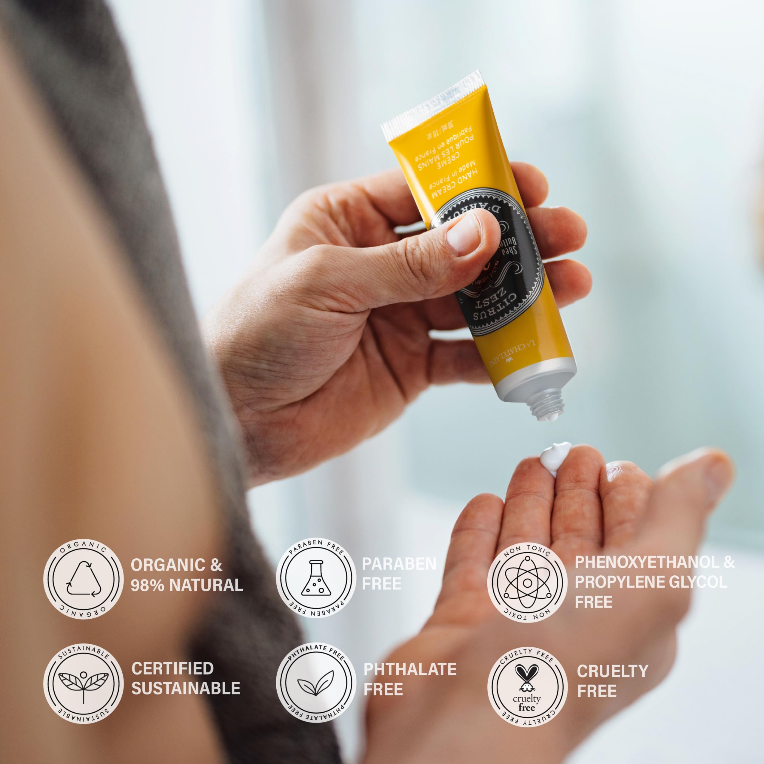 La Chatelaine Sandalwood hand cream application swatch, warm scent and rich cream.