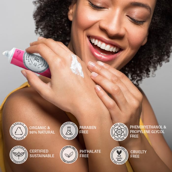 La Chatelaine travel-size packaging shown for on-the-go moisture.