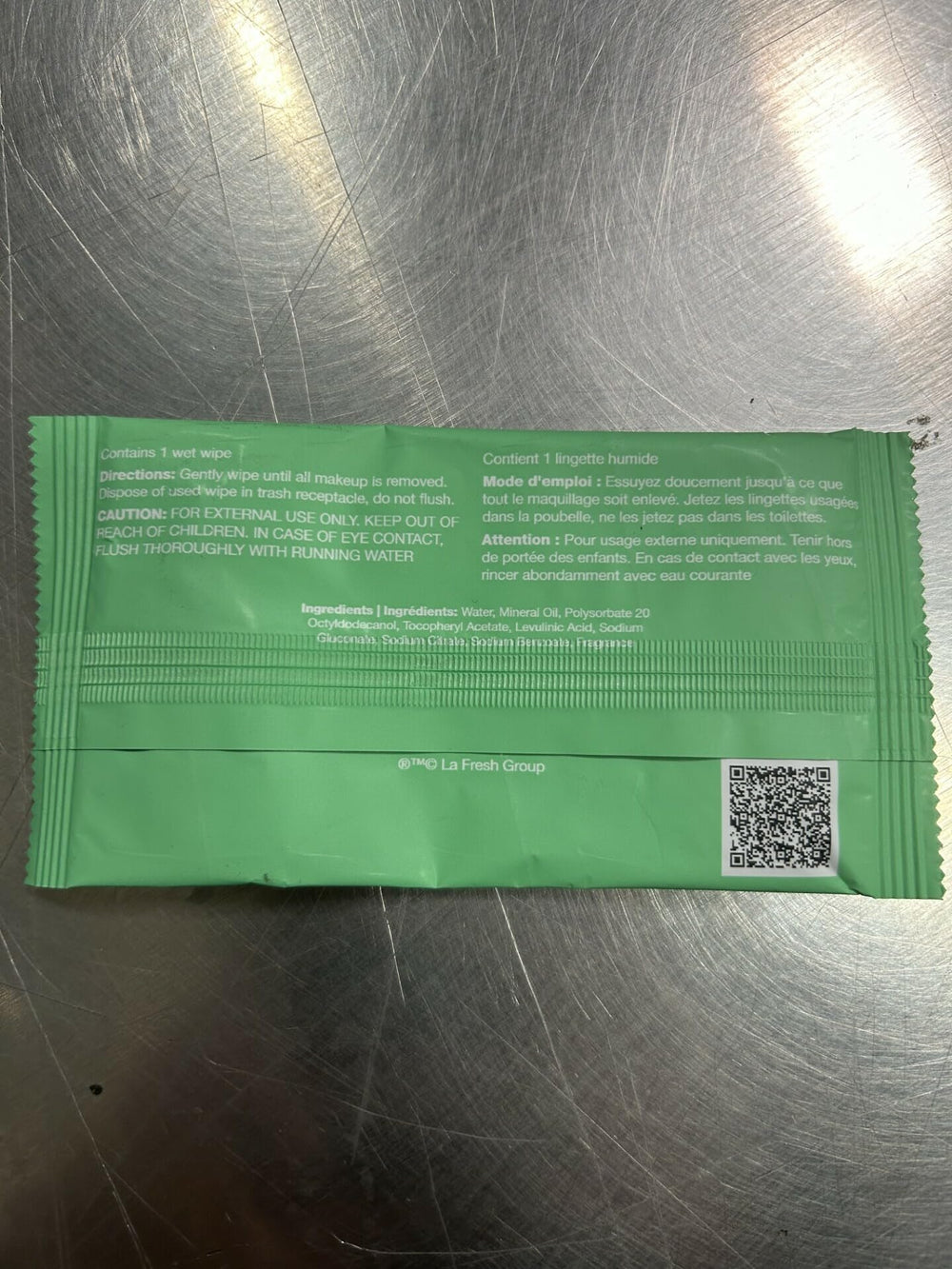 La Fresh makeup remover wipes vitamin E essence for skin conditioning after cleansing.