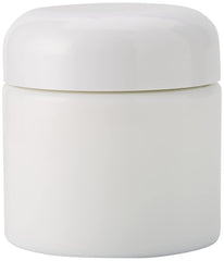 La Mer Miracle Broth infusion detail signals nourishing skin renewal