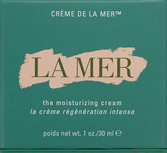 La Mer Moisturizing Cream texture swirl shows luxurious formula and deep hydration