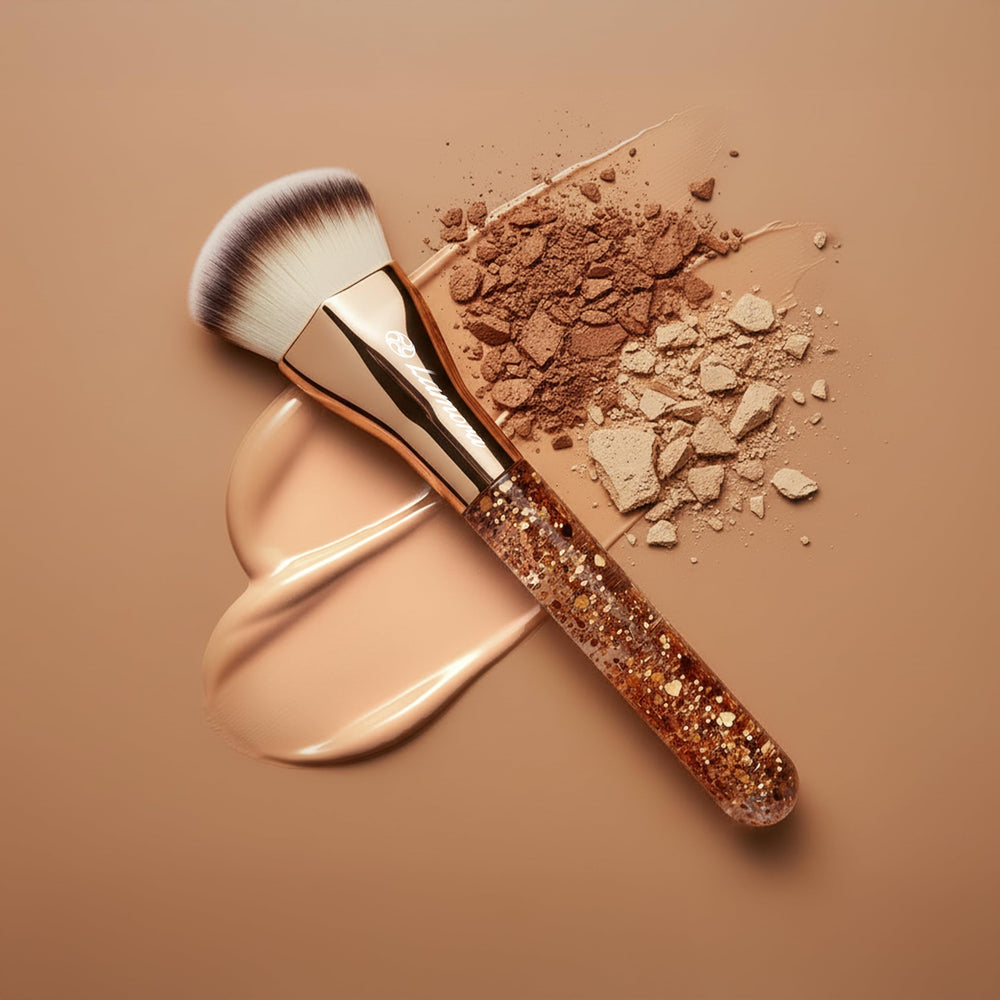 Lamora foundation-brush easy-clean bristles stay durable after mild soap and water.