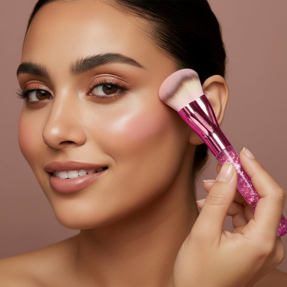 Lamora liquid-foundation-brush for applying liquid foundations with a seamless, airbrushed finish.