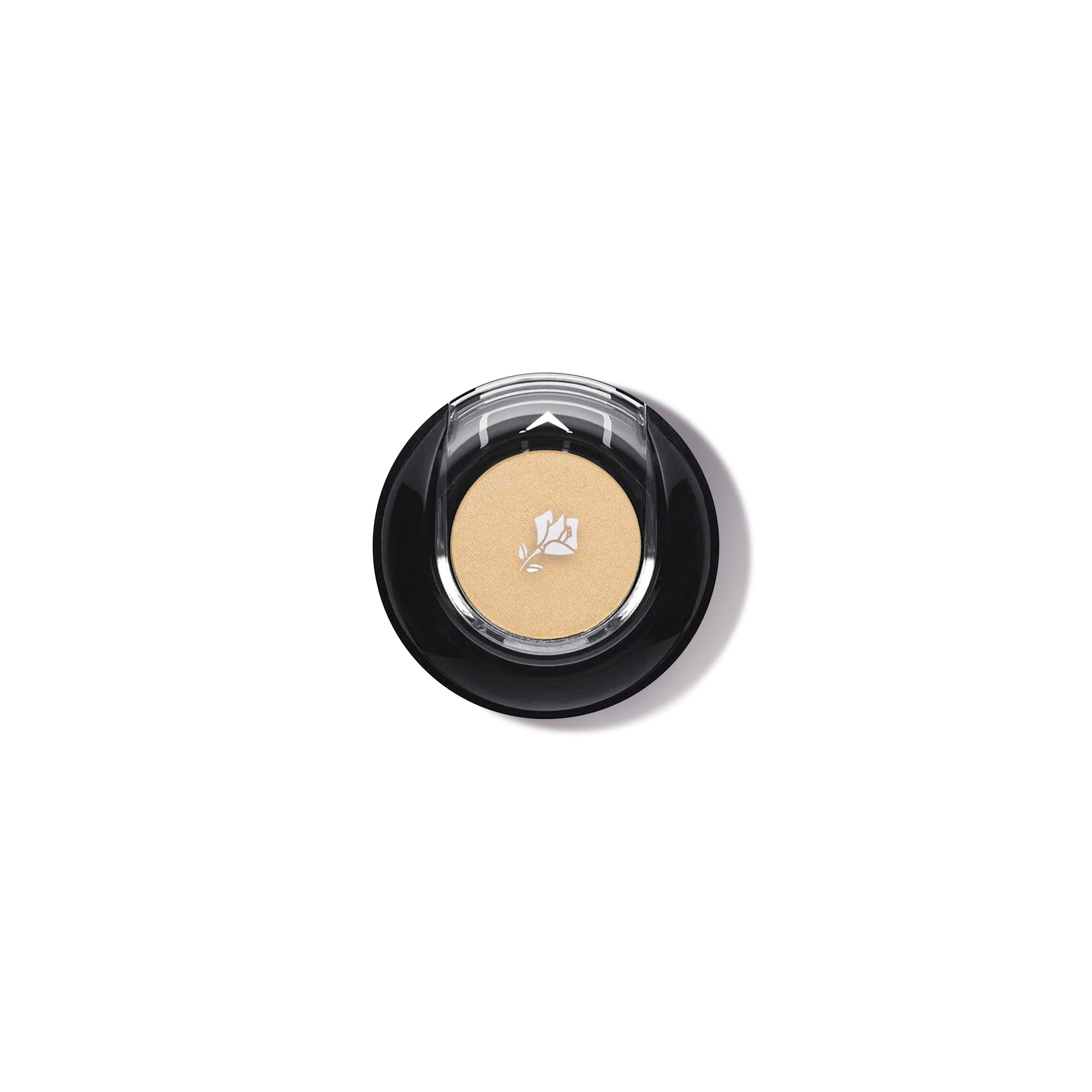 Lancôme Color Design Latte Matte compact shows crease-resistant pigment for long wear.