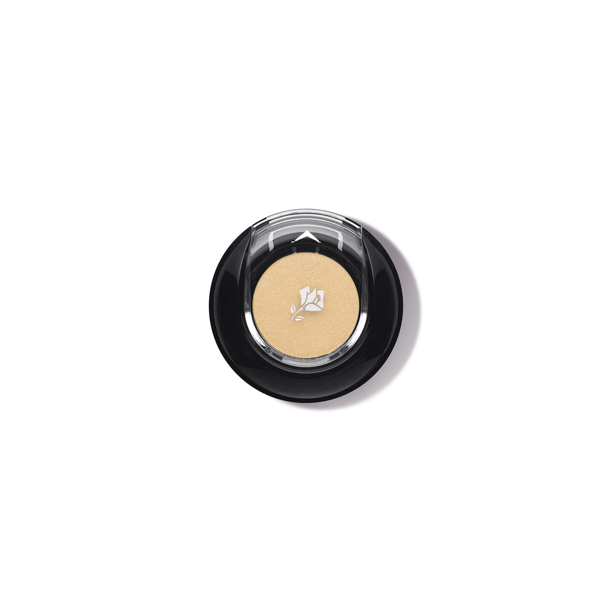 Lancôme Color Design Latte Matte compact shows crease-resistant pigment for long wear.
