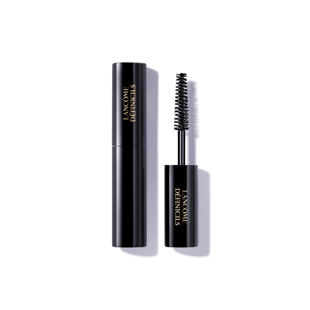 Lancôme Définicils travel-size packaging shows portable mascara for natural, quick lash definition