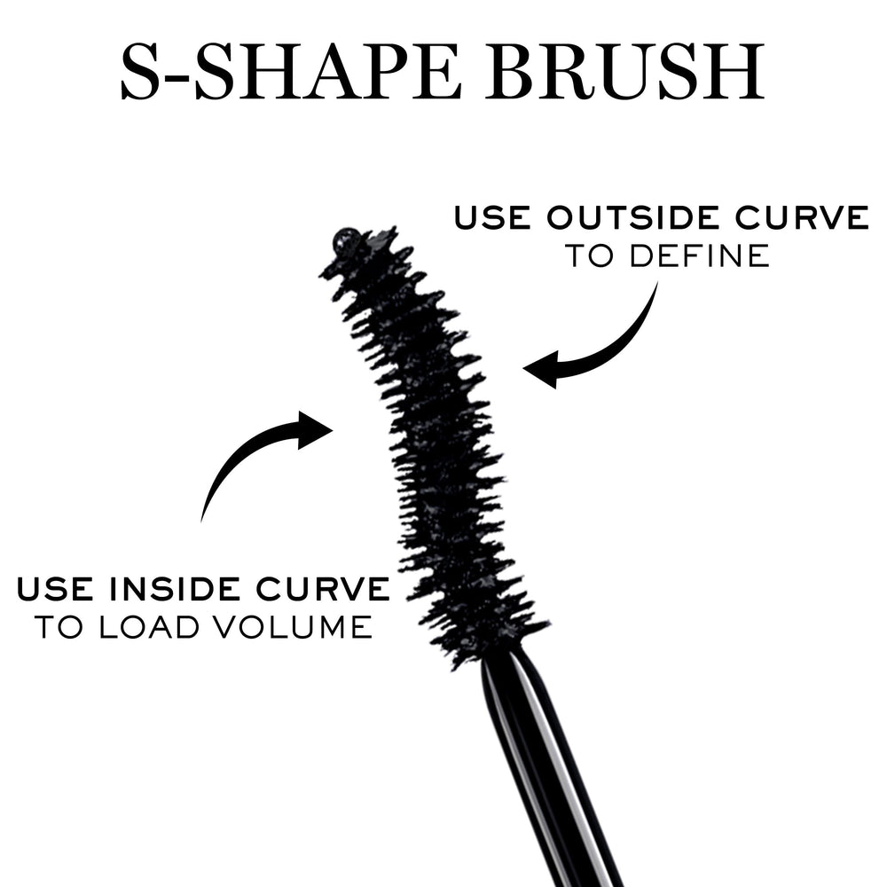 Lancôme Hypnôse Drama Extreme wand angled to showcase dramatic lash coverage
