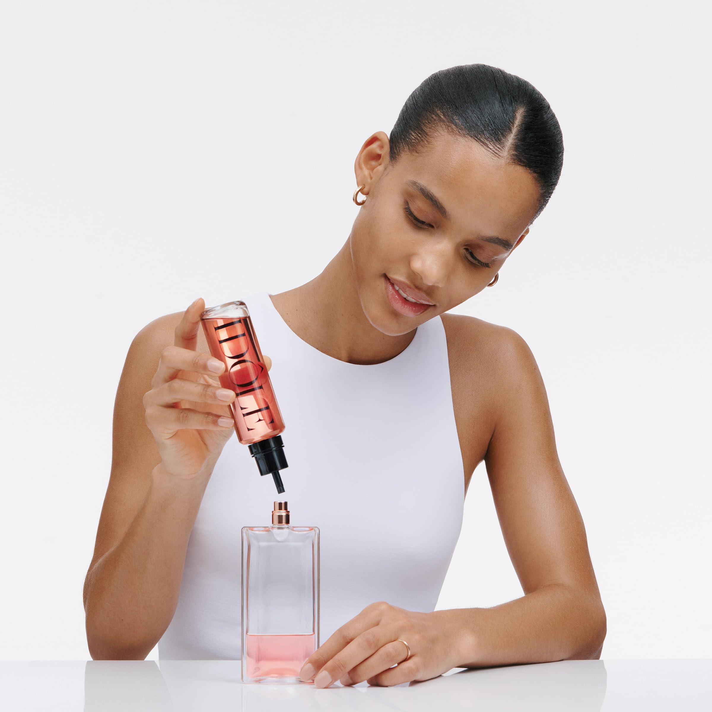 Lancôme Idôle rose essence adds a refined rosy nuance
