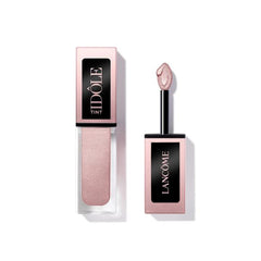 Lancôme Idôle Tint Strawberry Latte bottle close-up with iridescent rose-gold shimmer