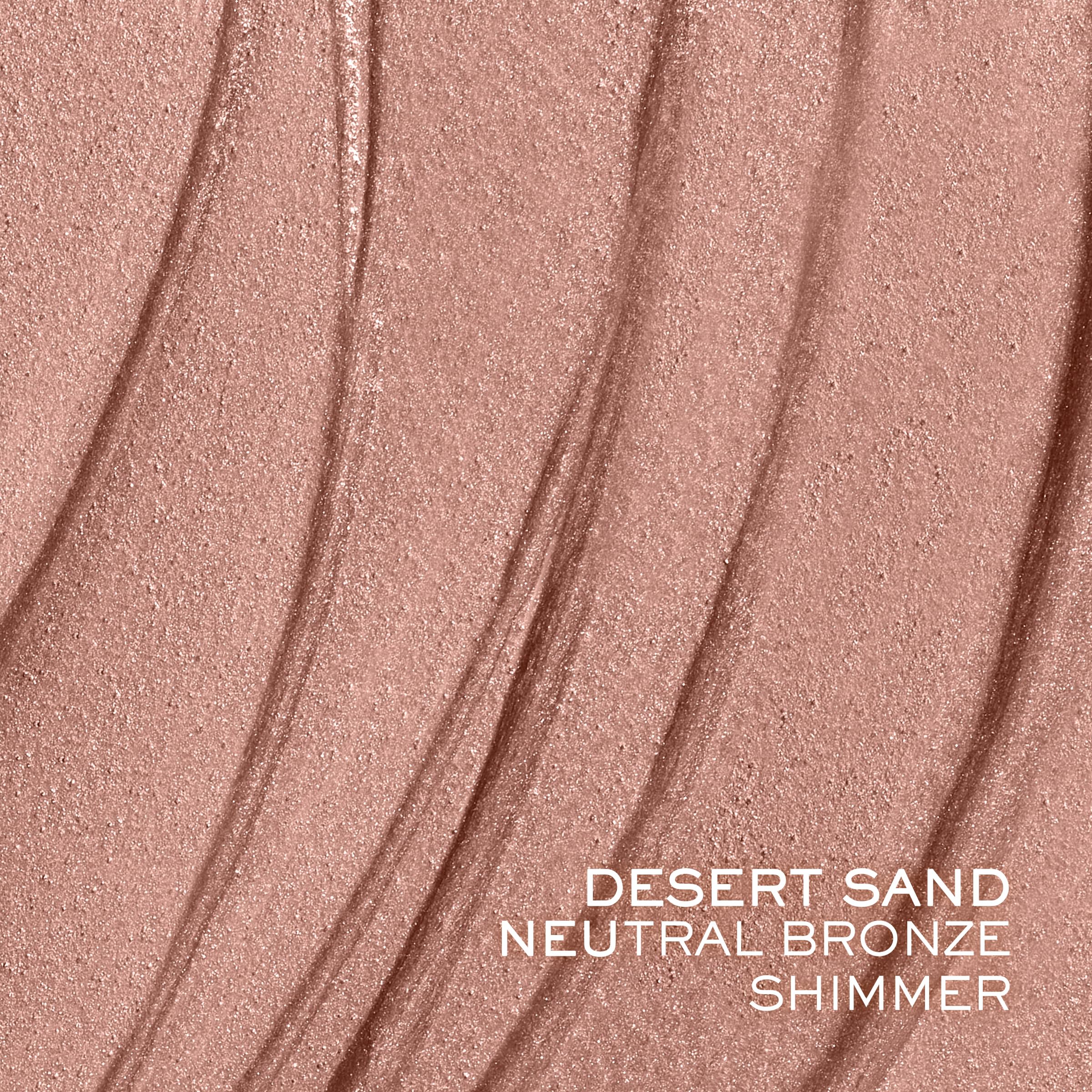 Lancôme Idôle Tint two-sided applicator close-up for precise eyeshadow and liner.
