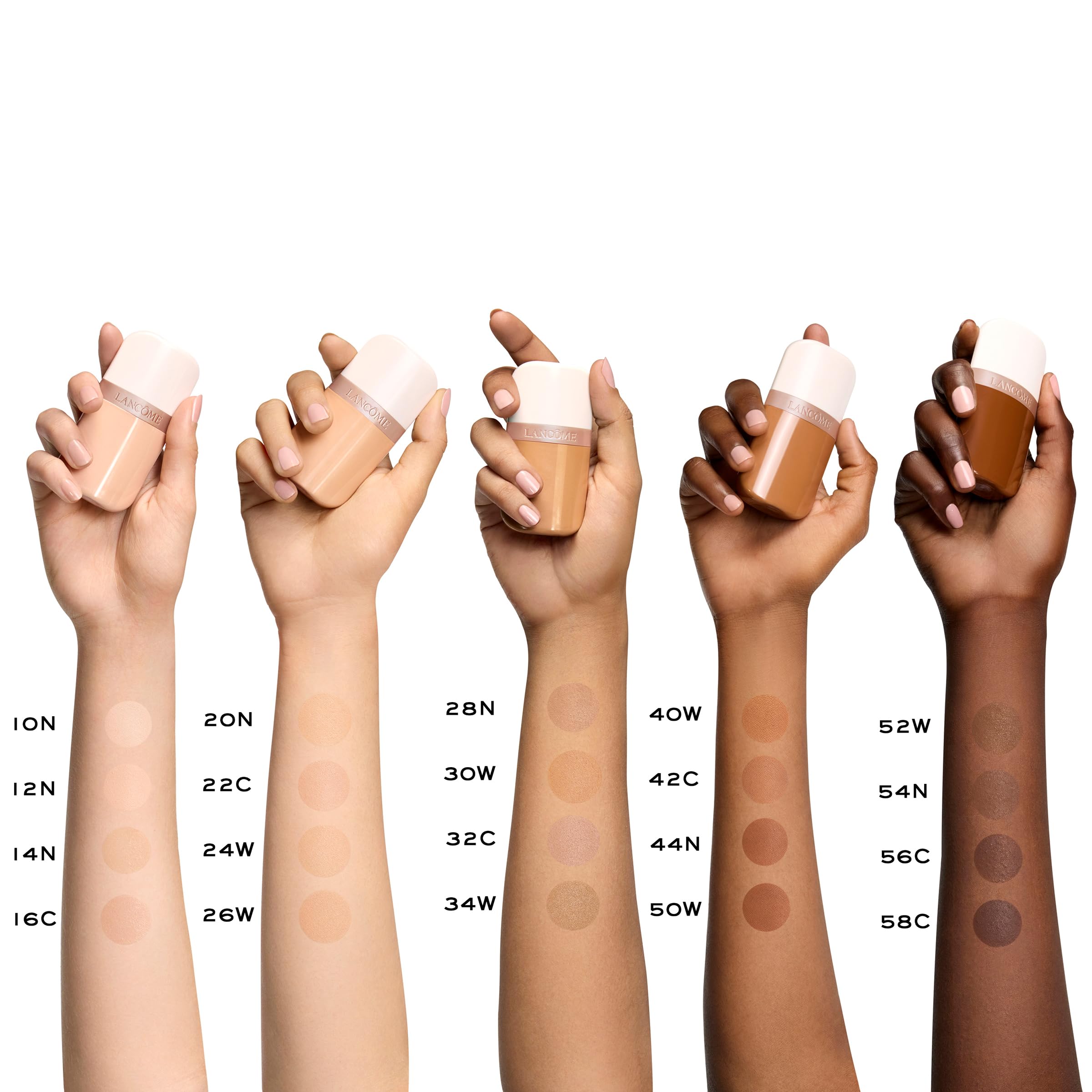 Lancôme Idôle 3 Serum Supertint non-greasy formula keeps shine in check.