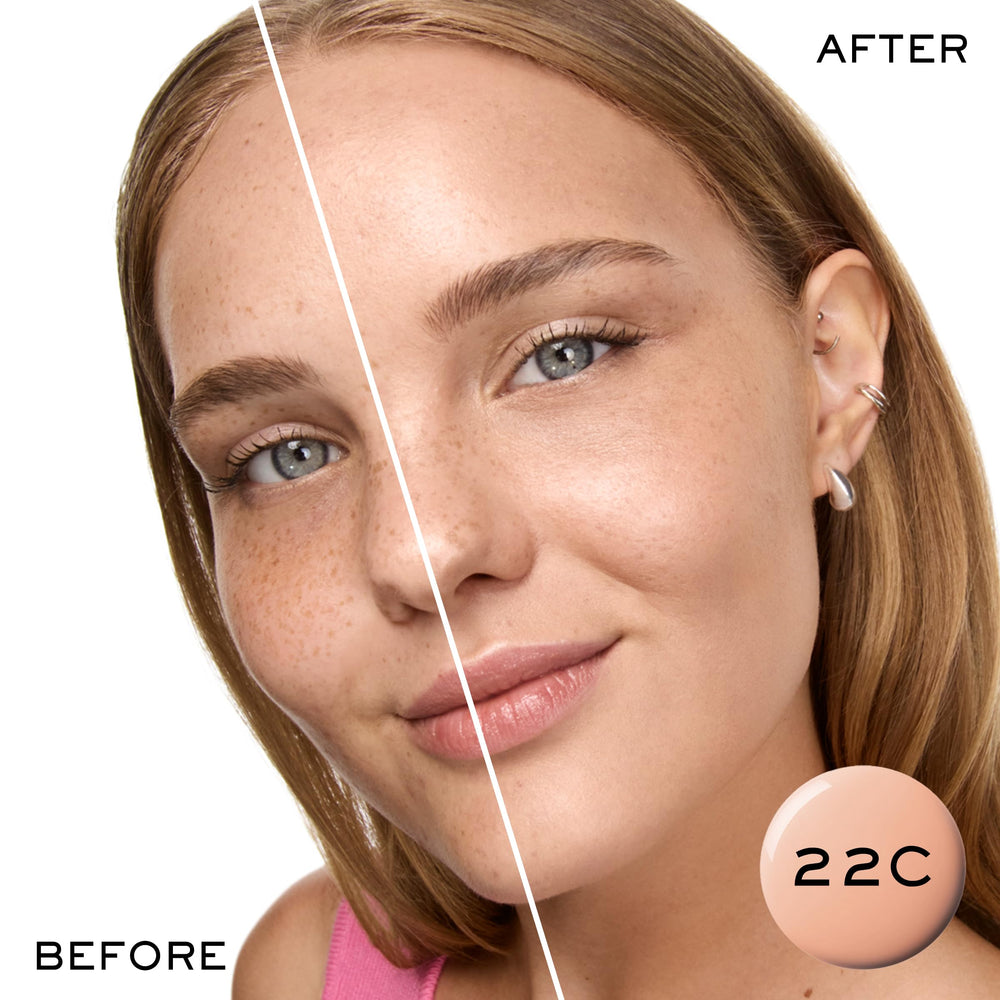 Lancôme Idôle 3 Serum Supertint texture close-up highlights dewy, non-greasy finish.