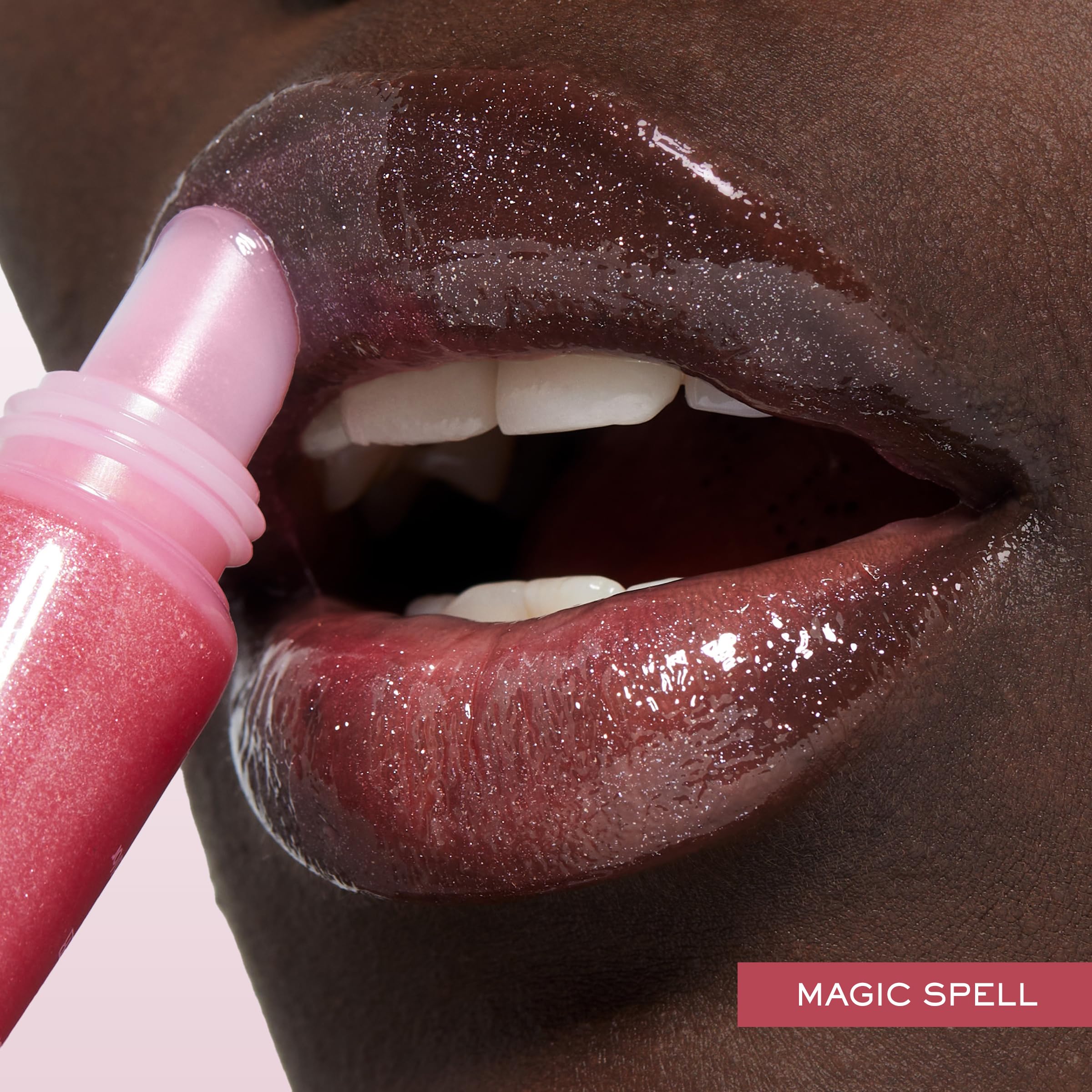 Lancôme Juicy Tubes worn alone delivers shimmering shine.