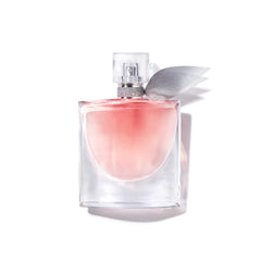 Lancôme La Vie Est Belle bottle close-up shows luxurious floral gourmand scent