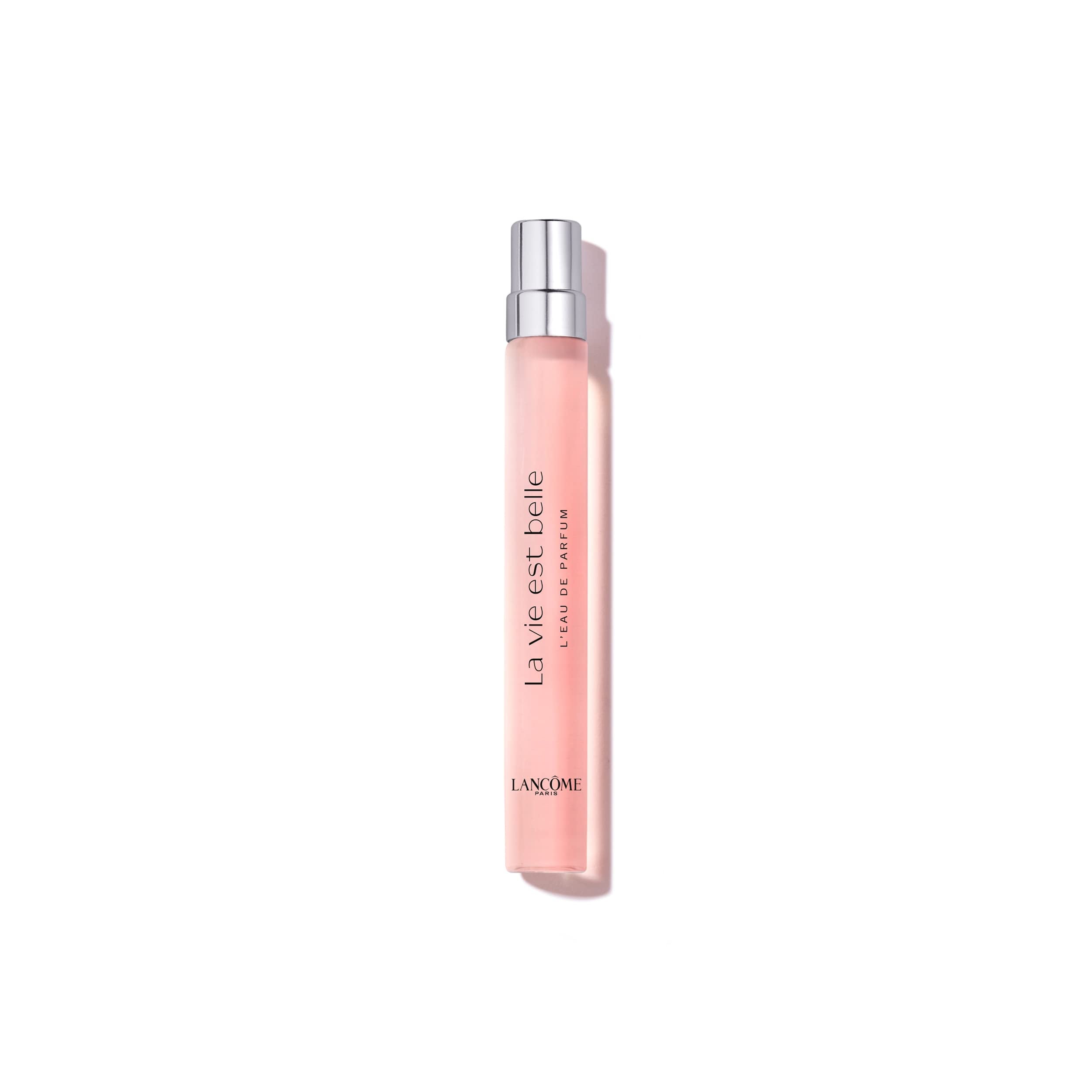 Lance2me La Vie Est Belle bottle close-up highlighting radiant glow for daily confidence