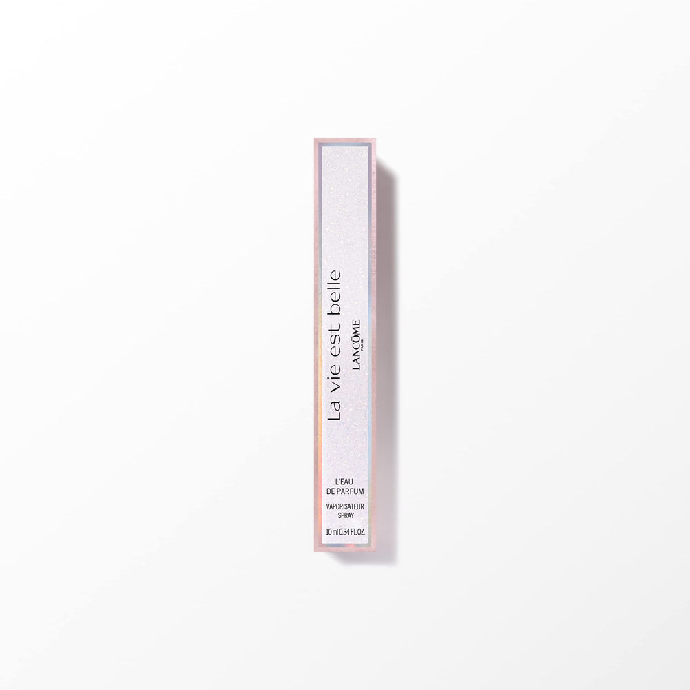 Lance2me La Vie Est Belle daily ritual idea showing spritzing fragrance