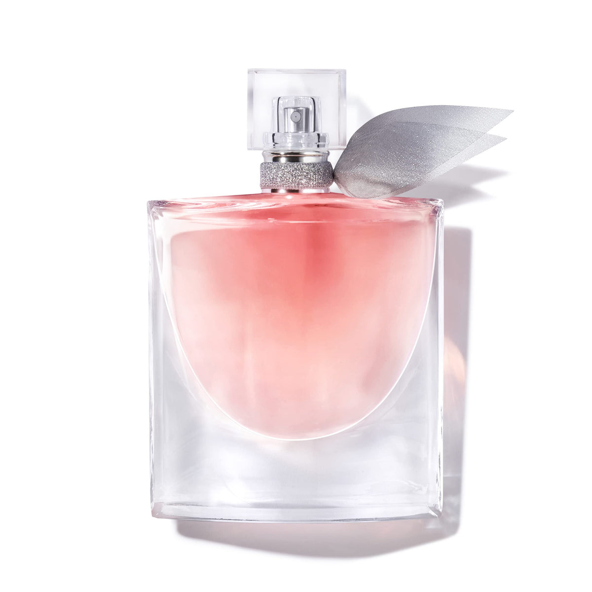 Lancôme La Vie Est Belle bottle closeup shows a luxurious long-lasting floral gourmand scent.