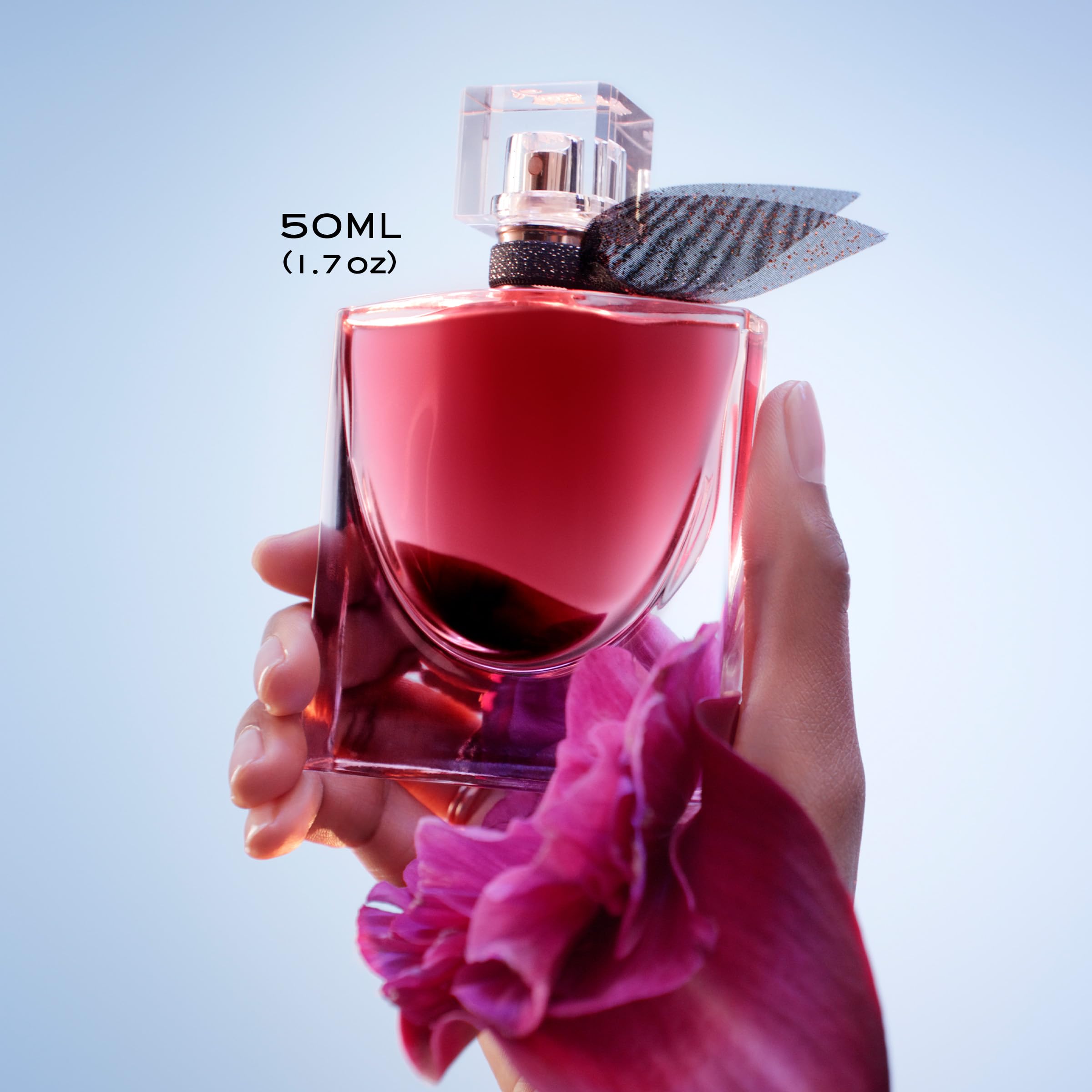 Lancôme La Vie Est Belle Elixir violet leaf note suggesting a bright bouquet.