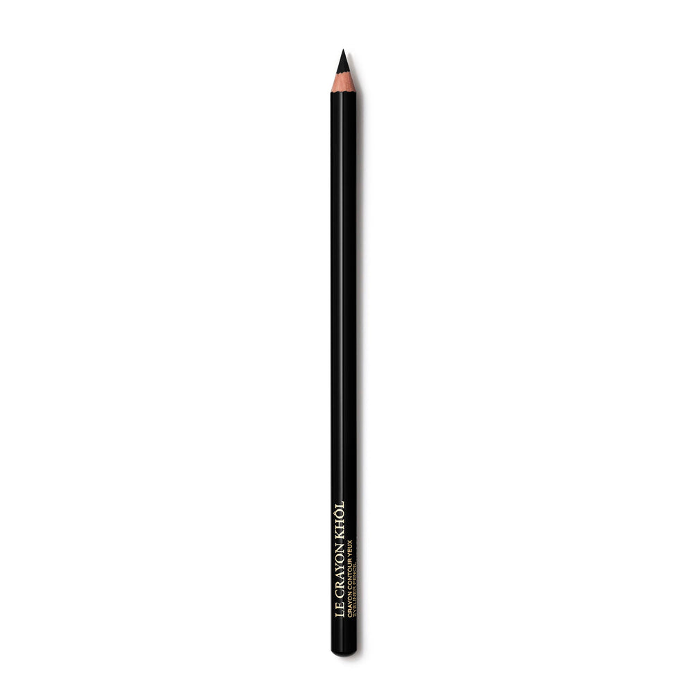 Lancôme Le Crayon Khôl eyeliner Black Ebony closeup shows creamy glide for easy lining