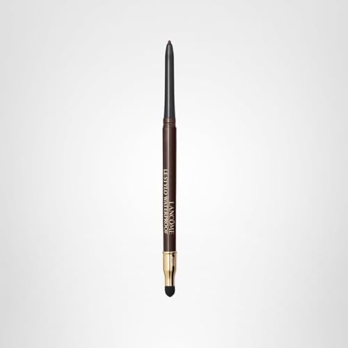 Lancôme Chocolat eyeliner applied for defined, sophisticated eye look