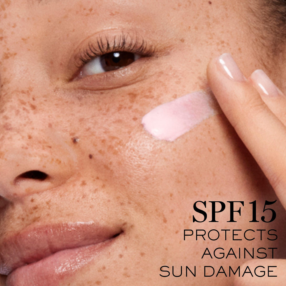 Lancôme Rénergie Lift Multi-Action SPF 15 SPF badge showing sun protection.