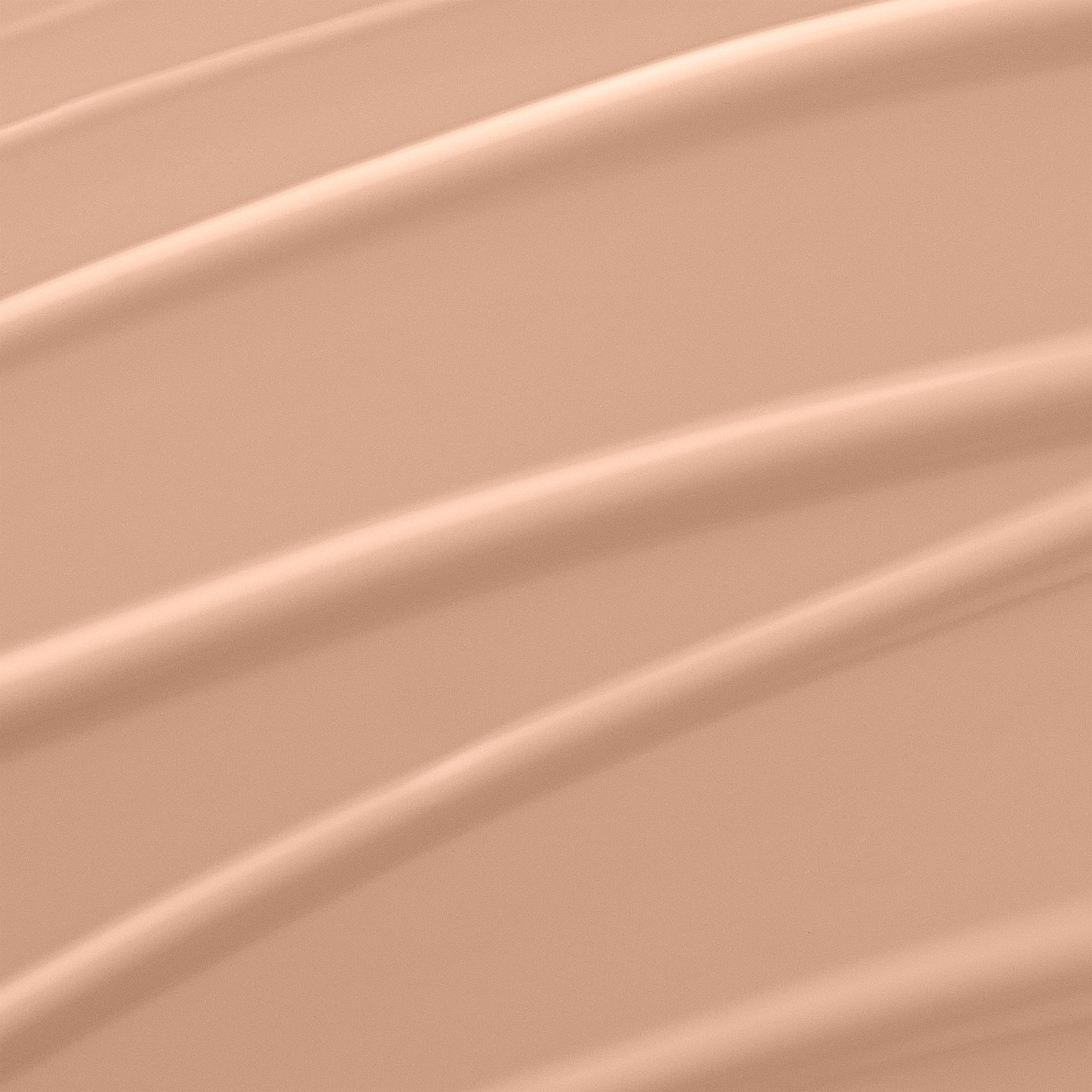 Lancôme Renergie Lift makeup application swirl demonstrates smooth medium-full coverage.