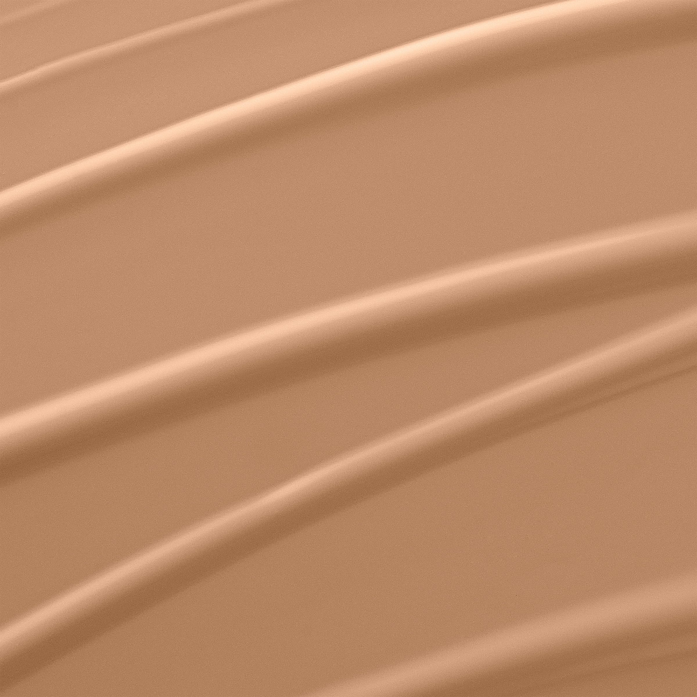Lancôme Renergie Lift makeup foundation on skin glides smoothly for even texture.