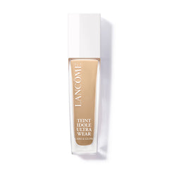 Lancôme Teint Idole Ultra Wear bottle close-up showing glow finish.