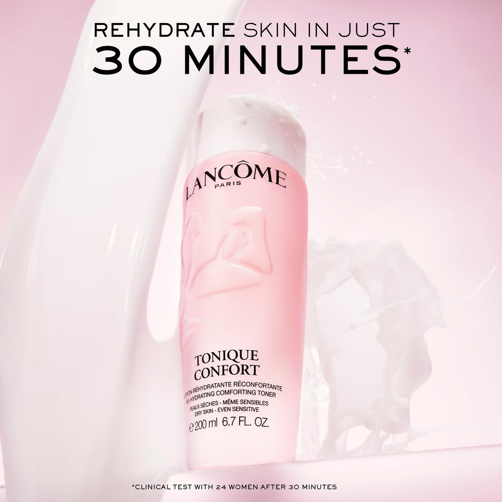 Lancôme Tonique Confort milky texture being applied for deep hydration.