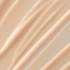 Lancôme Trésor scented body lotion texture close-up highlights silky finish for daily moisture