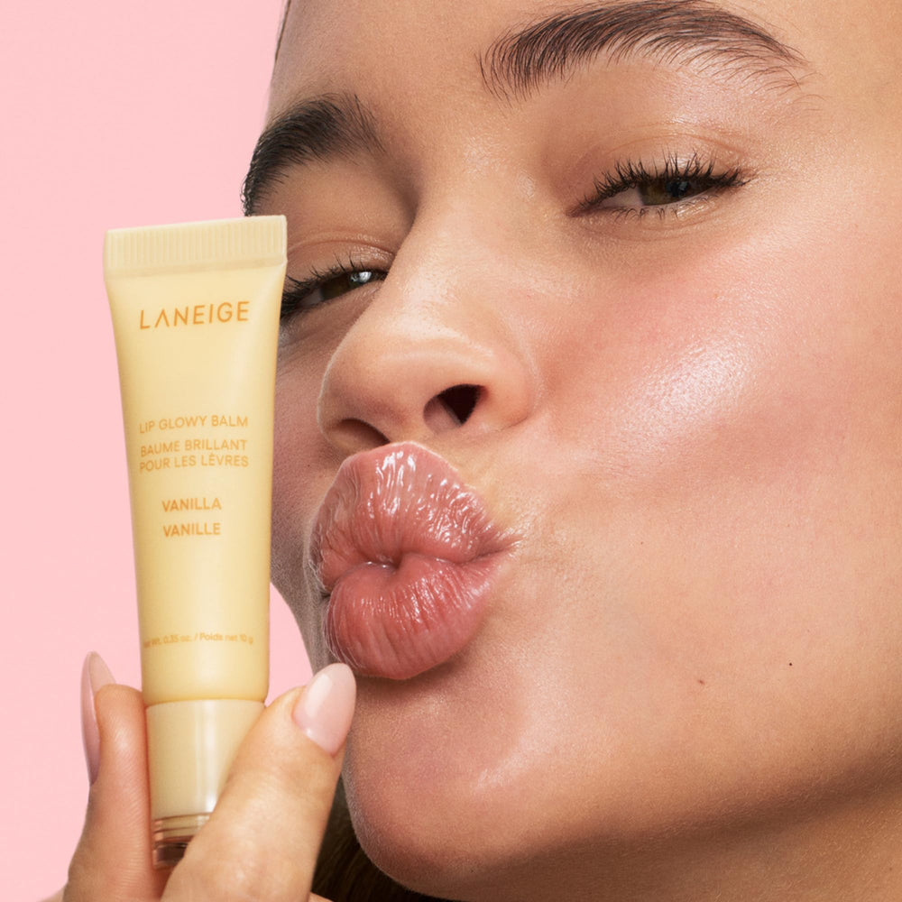LANEIGE S’more Kisses Set vanilla lip glowy balm tube for daytime moisture.