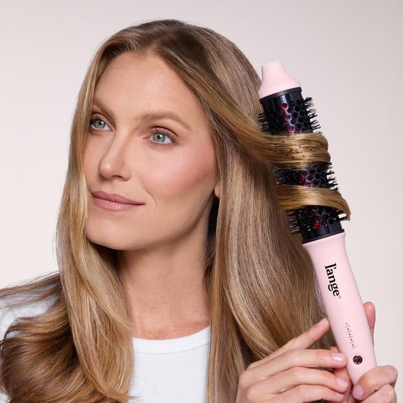 L'ANGE HAIR GlamWave 8.2 ft swivel cord offers tangle-free flexibility.