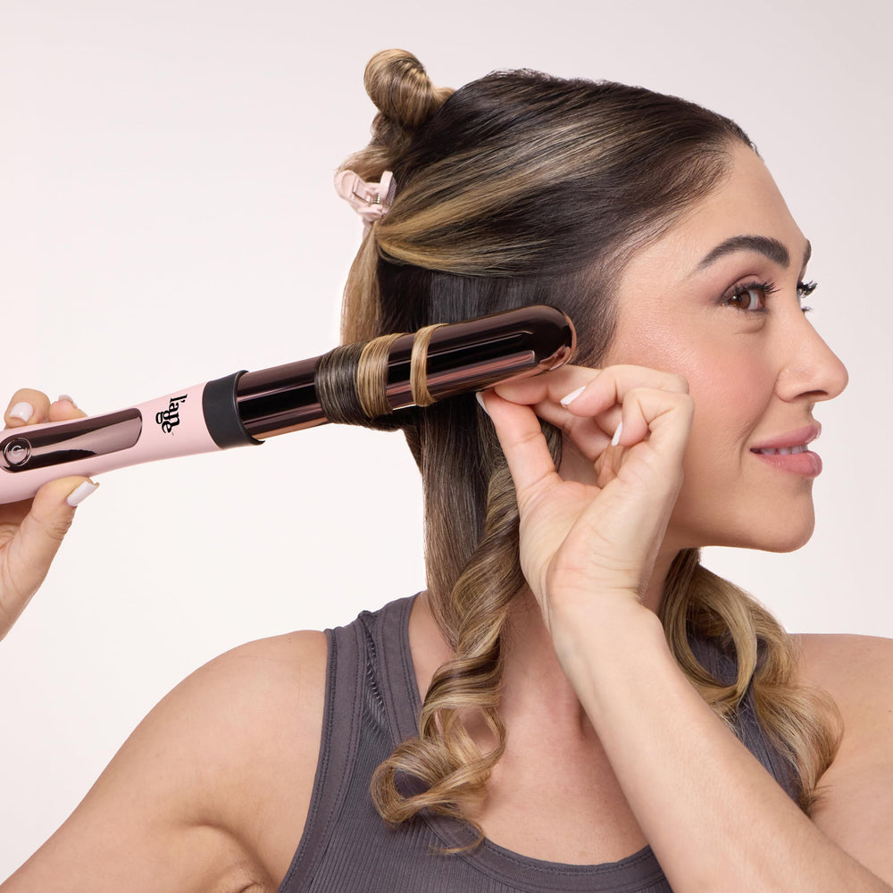 L'ANGE Hair Le Curl 6-ft swivel cord for easy maneuverability.