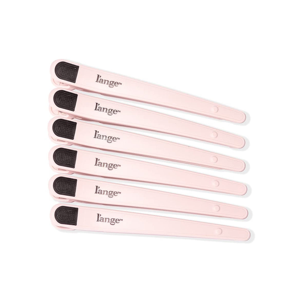 L'ANGE HAIR rubber sectioning clip with narrow tip for precise parting results.