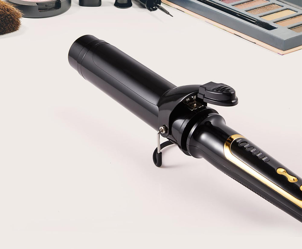 LANVIER curling iron features a 360-degree swivel cord for easy angle adjustment.
