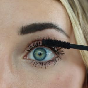 Lash Next Door no-clump formula visible as lashes stay separated and lightweight.