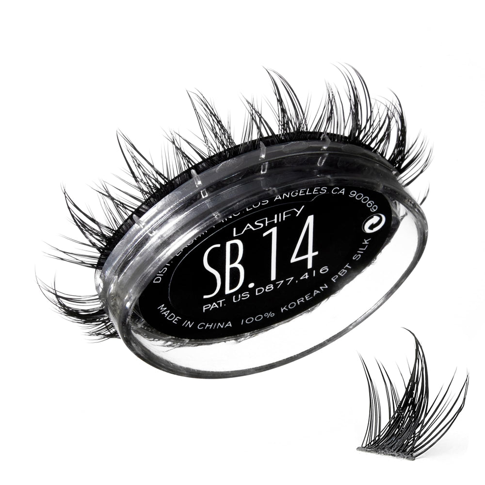Lashify Star Burst 14mm Gossamer packaging highlights premium vegan lashes for easy at-home use.