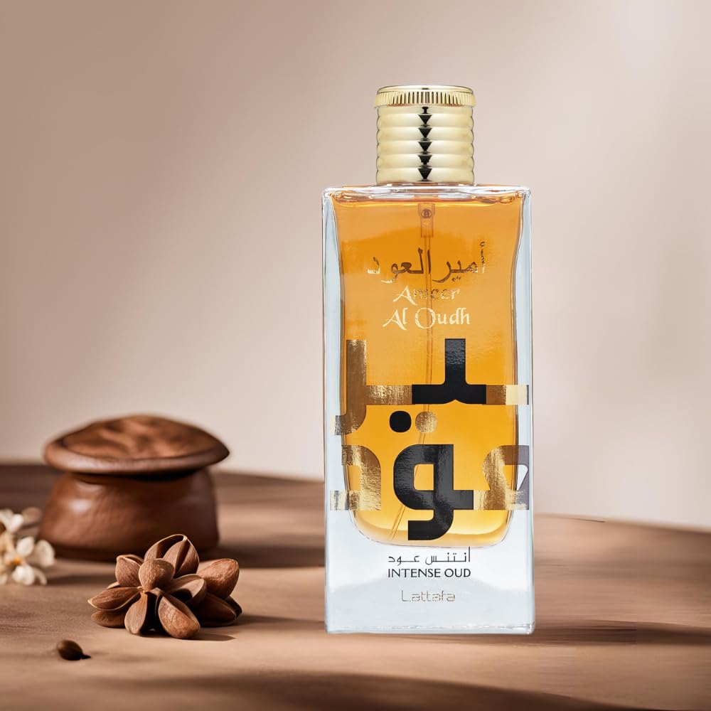 Lattafa Ameer Al Oud Intense Oud closeup—rich vanilla-leather base supports all-day wear.