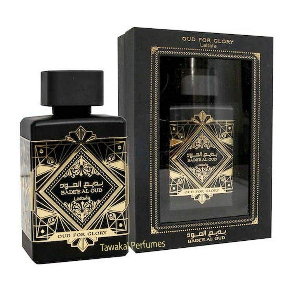Lattafa Bade’e Al Oud Oud for Glory bottle front shows a luxe amber hue for evening wear.