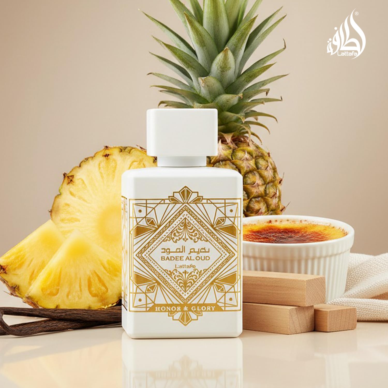 Lattafa Bade'e Al Oud Honor & Glory fragrance swirl captures fruity-woody aroma vibe.