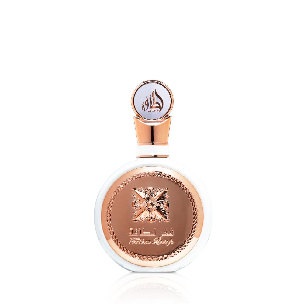 Lattafa Fakhar bottle close-up, ideal for everyday elegance