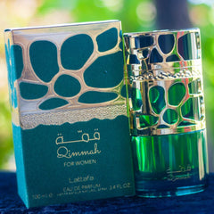 Lattafa Qimmah top notes burst with lavender and saffron, for a refreshing start.