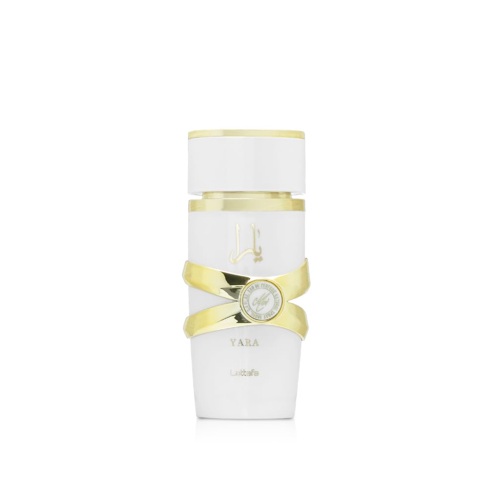 Lattafa Yara Moi bottle closeup for a long-lasting evening fragrance.